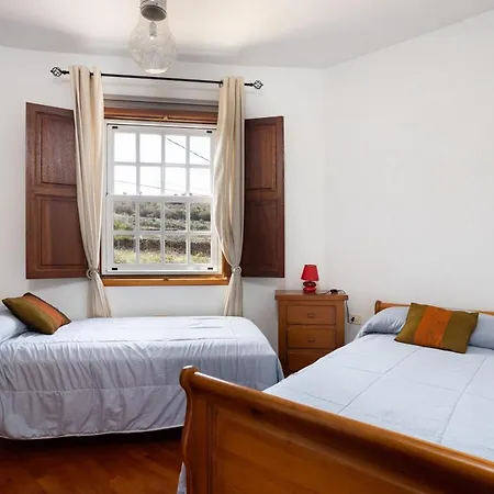 Live Vinedo With Beautiful Garden Holiday home